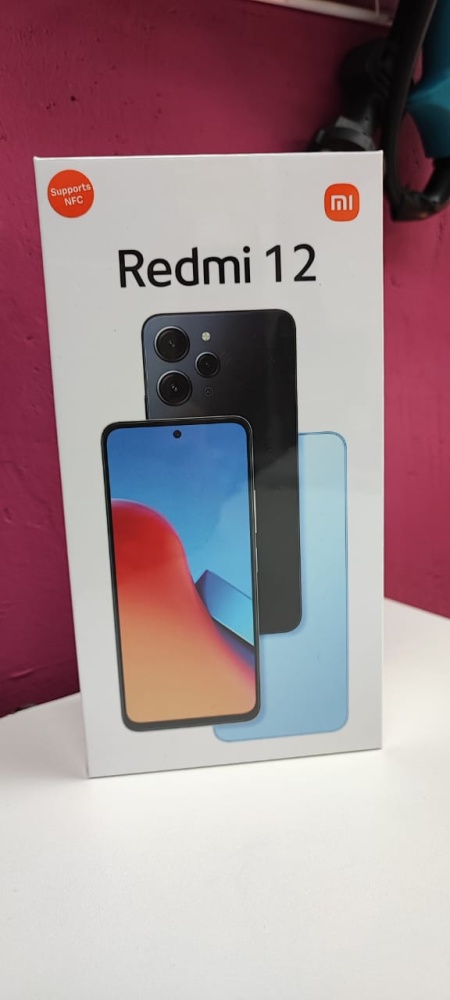 Смартфон Xiaomi Redmi 12 4/128
