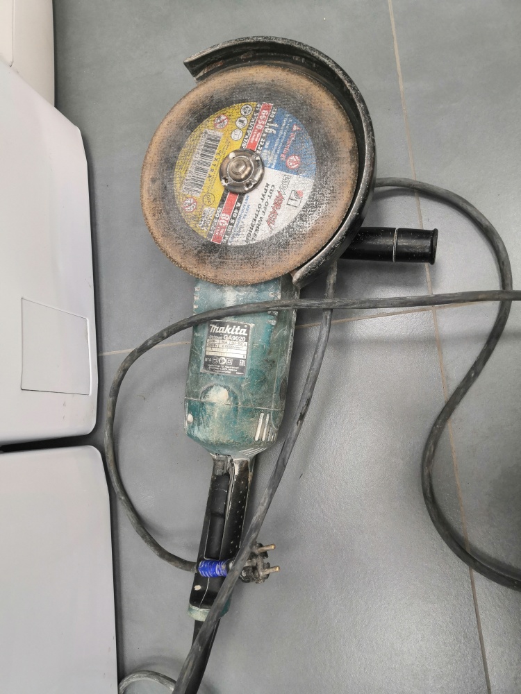 УШМ (Болгарка) макита 9020