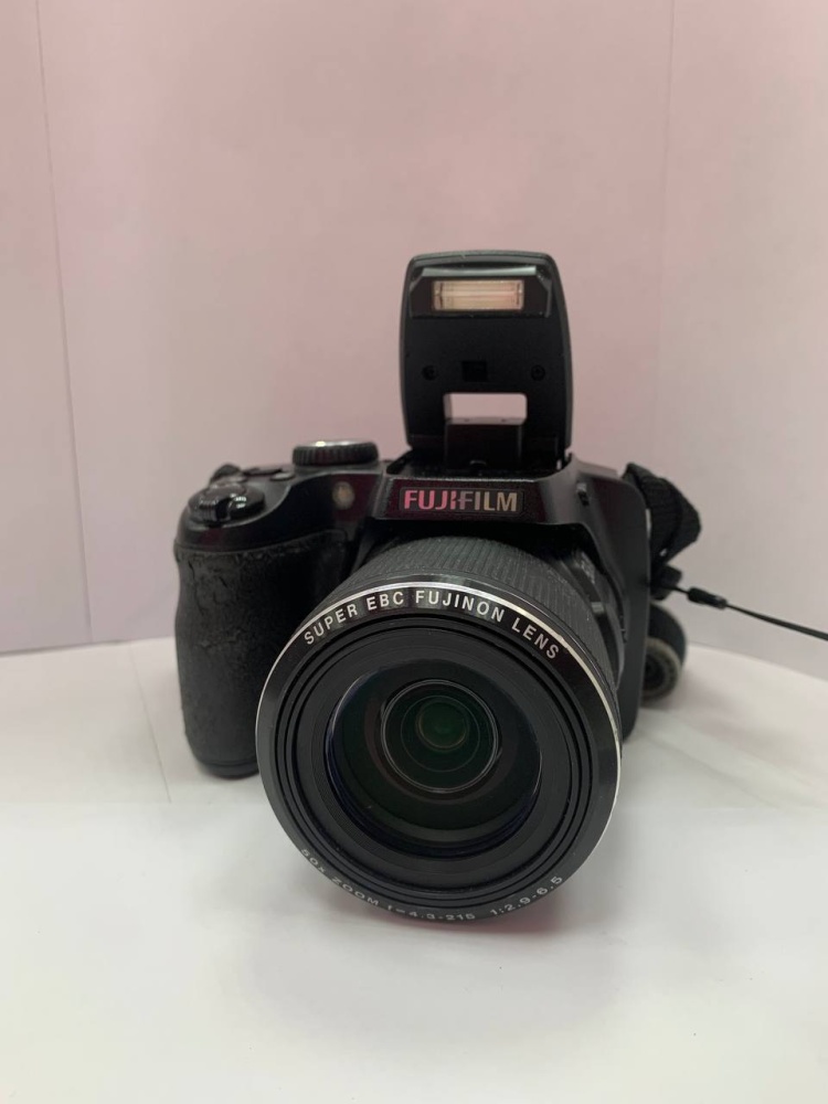 Фотоаппарат Fujifilm S9800