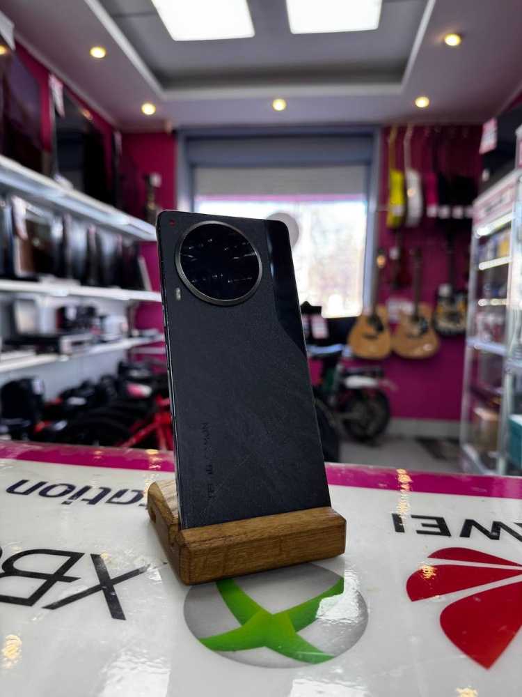 Мобильный телефон Tecno Camon 30 5G 8/256