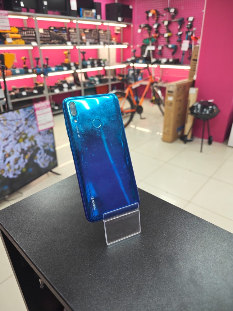 Смартфон Huawei Y7 3/32