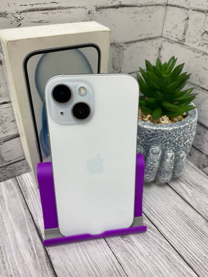 Смартфон iPhone 15 128 GB