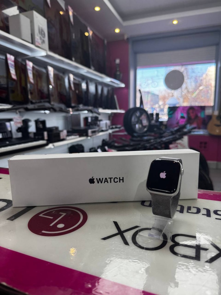 Часы Apple Watch se 44mm