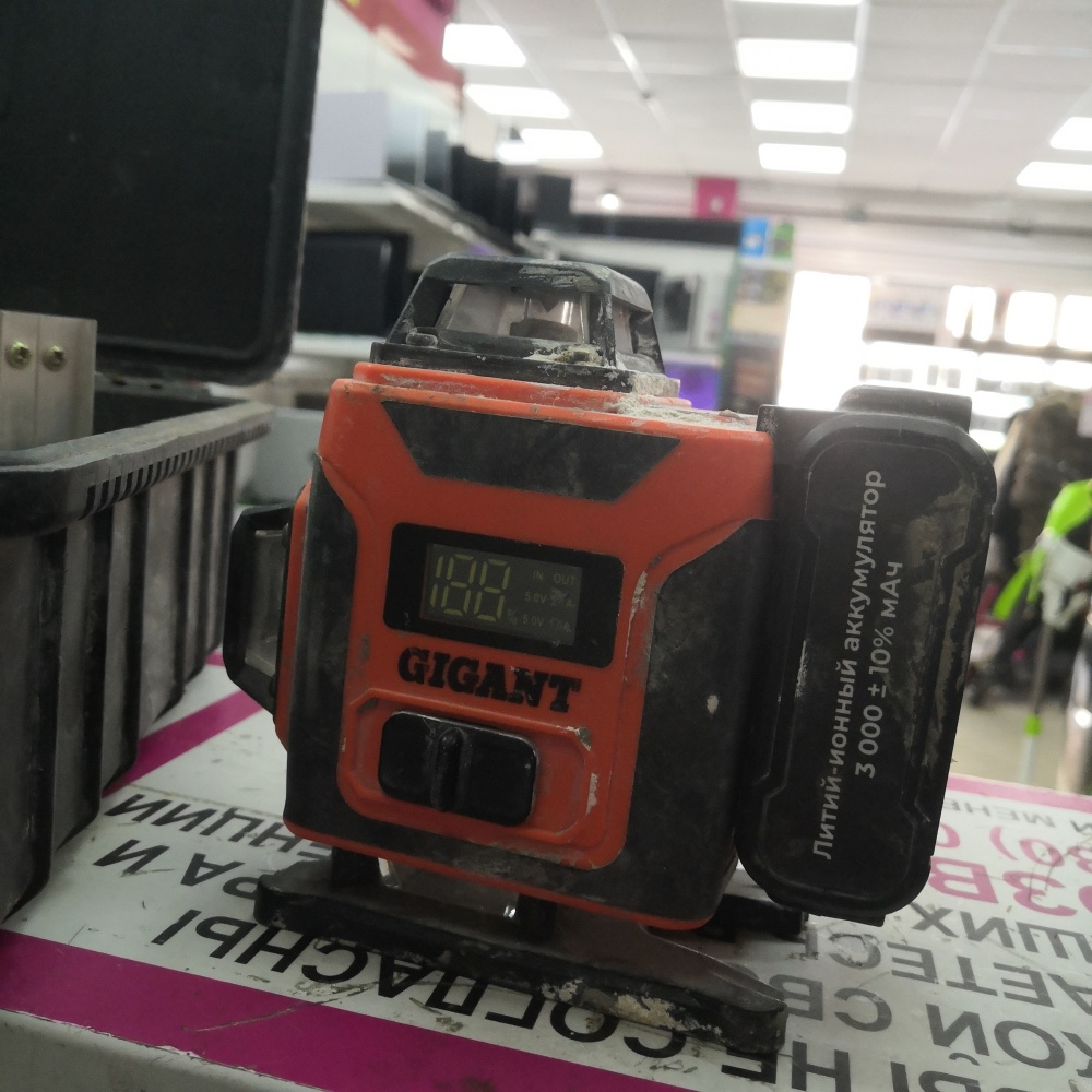Лазерный уровень gigant