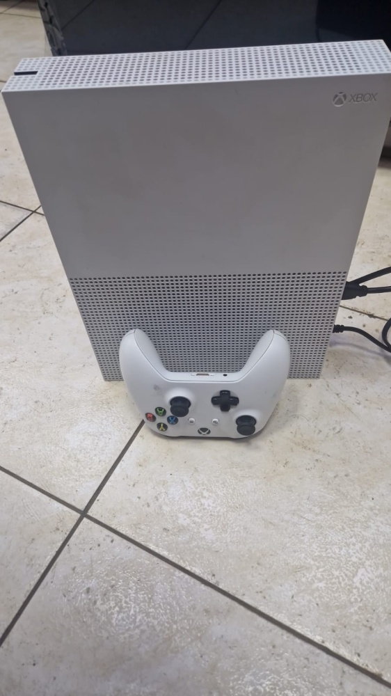 Игровая приставка XBOX ONE S 500гб