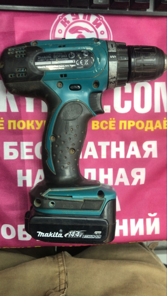 Шуруповерт makita df343