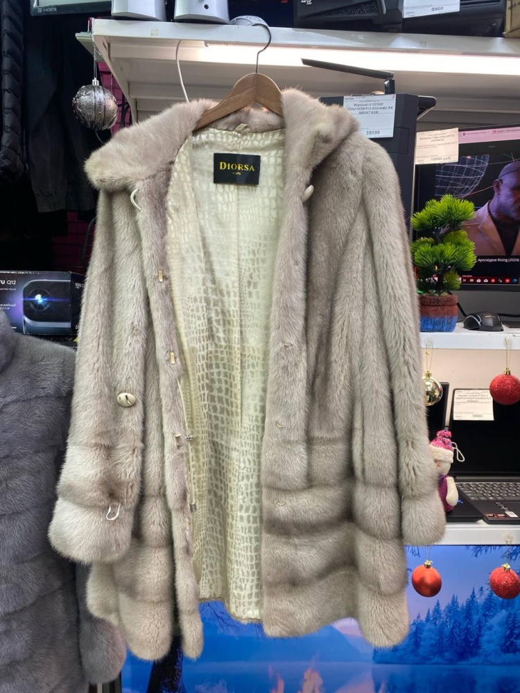 Шуба норковая беж 50-52