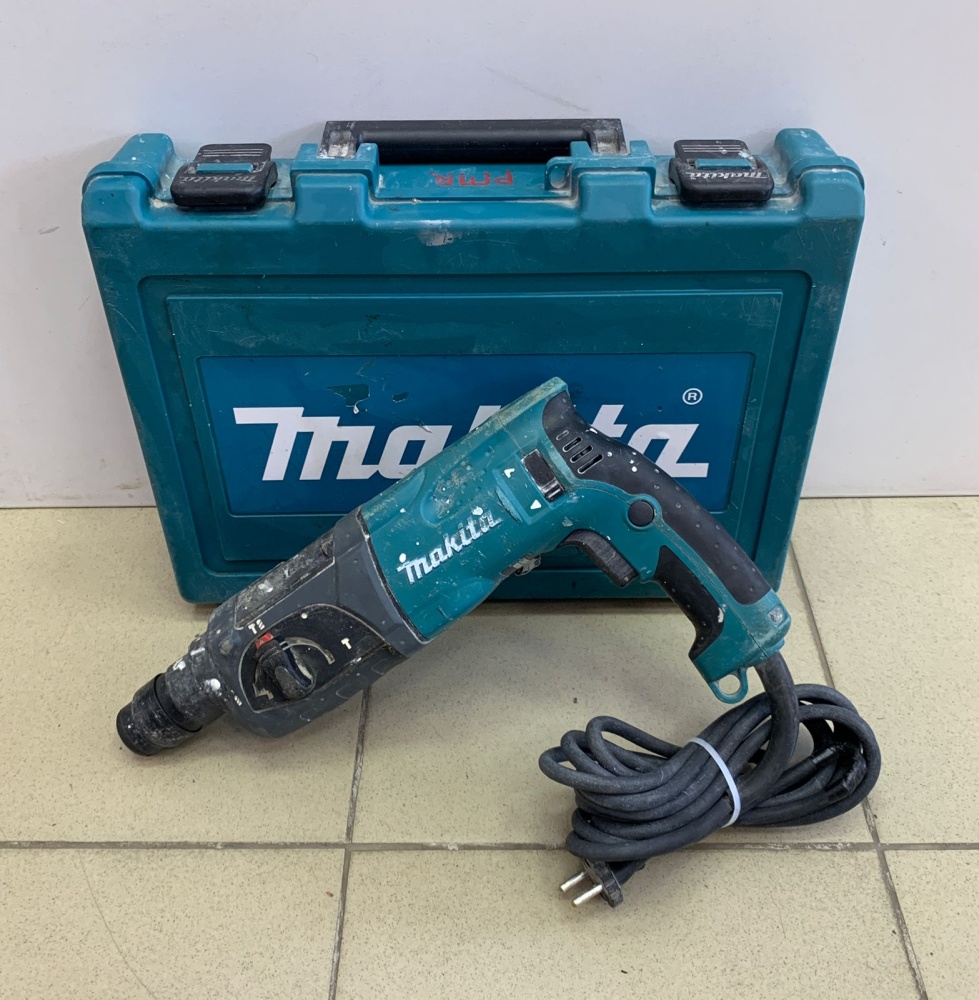 Перфоратор Makita HR 2470