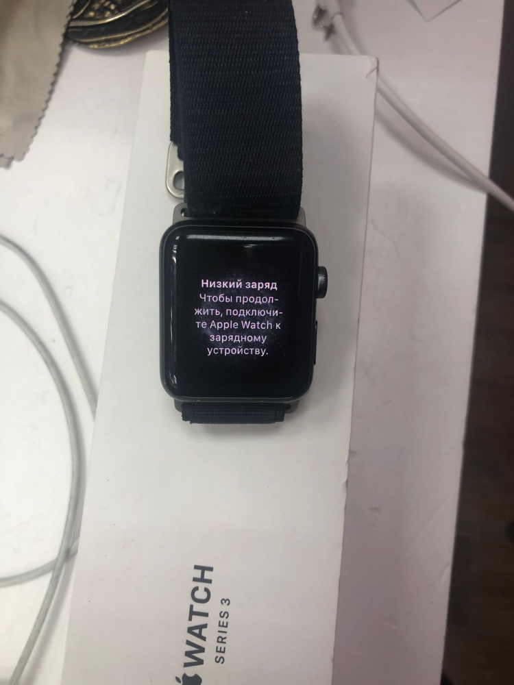 Часы Apple 3 42mm