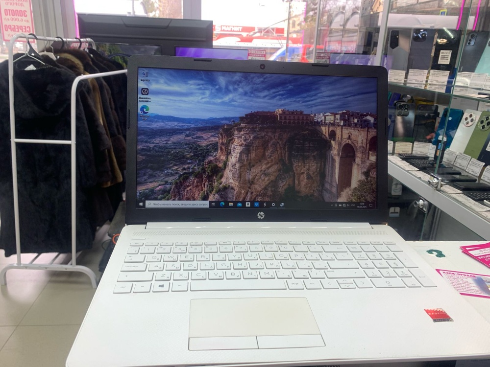 Ноутбук HP LapTop 15 DB1231UR 8GB