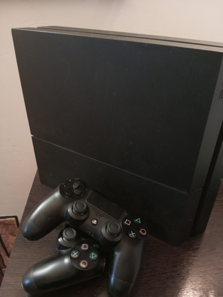 Игровая приставка Sony PlayStation 4 fat 500gb