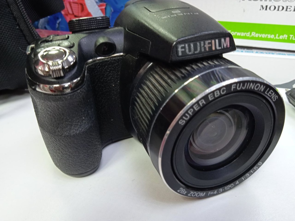 Фотоаппарат Fujifilm  finepix s3400