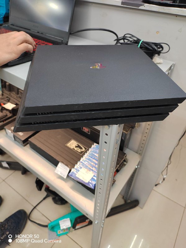 Игровая приставка Sony PlayStation 4 PRO