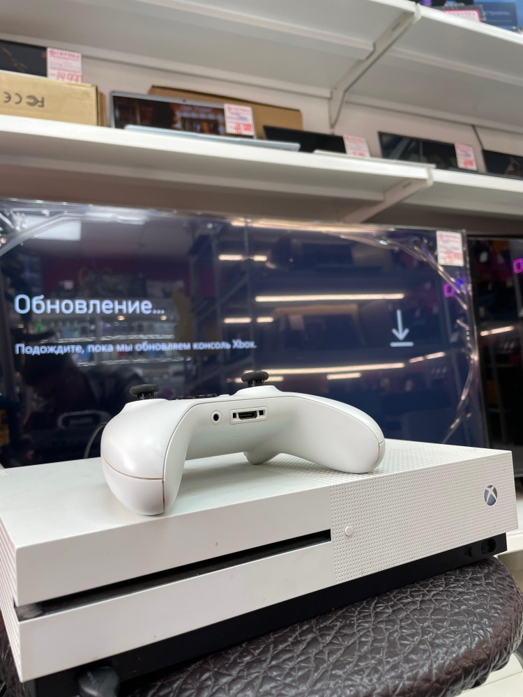 Игровая приставка XBOX ONE S 500Gb