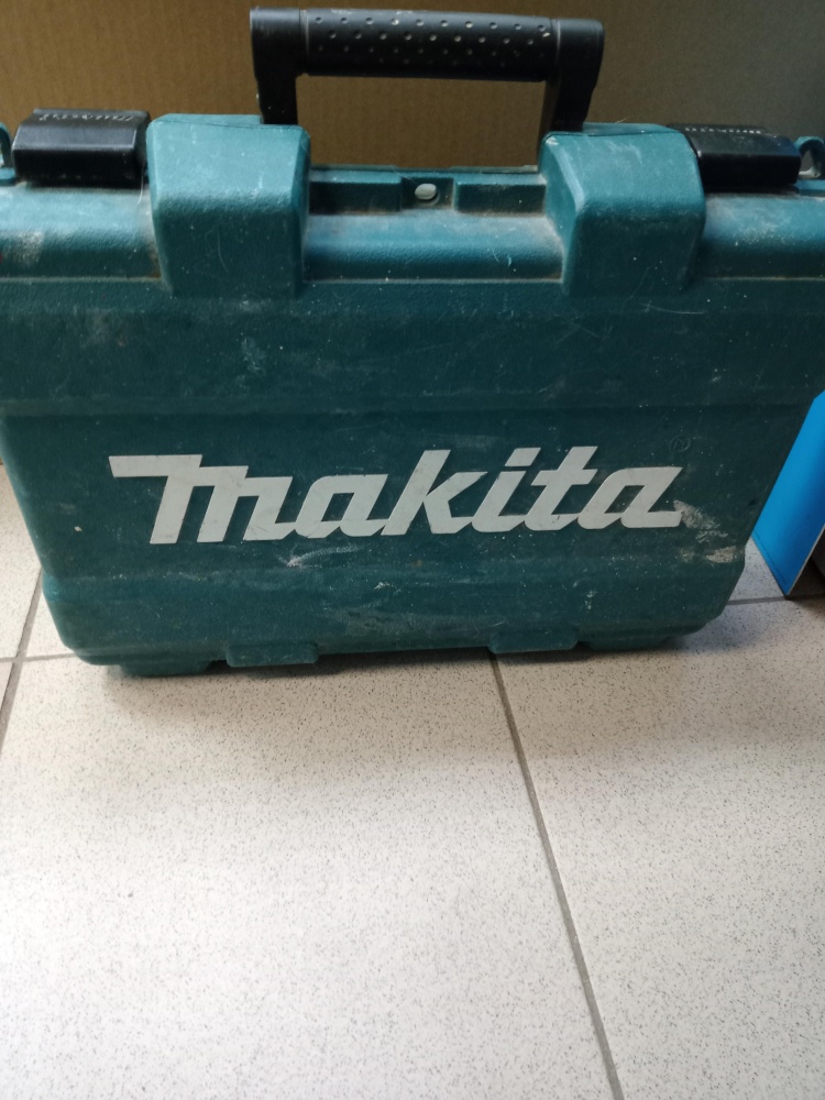 Шуруповерт MAKITA HP347DWE