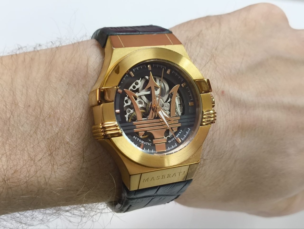 Часы MAZERATI 88520