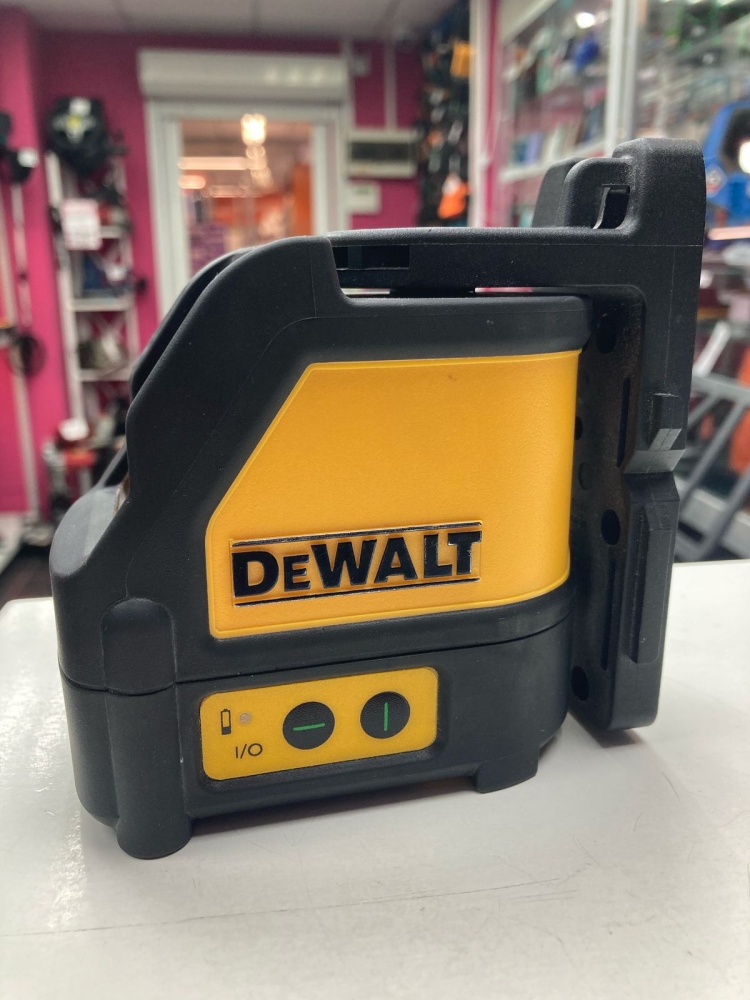 Лазерный уровень DeWalt DW088