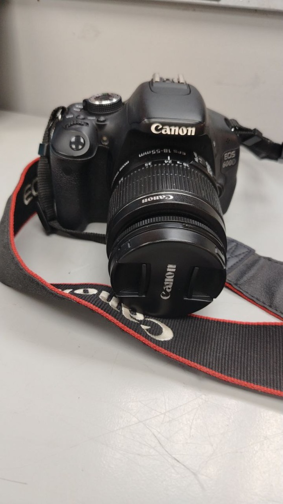 Фотоаппарат Canon EOS 600D
