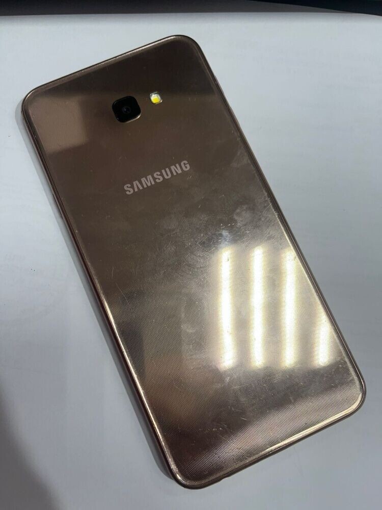 Смартфон Samsung J4+ 2018