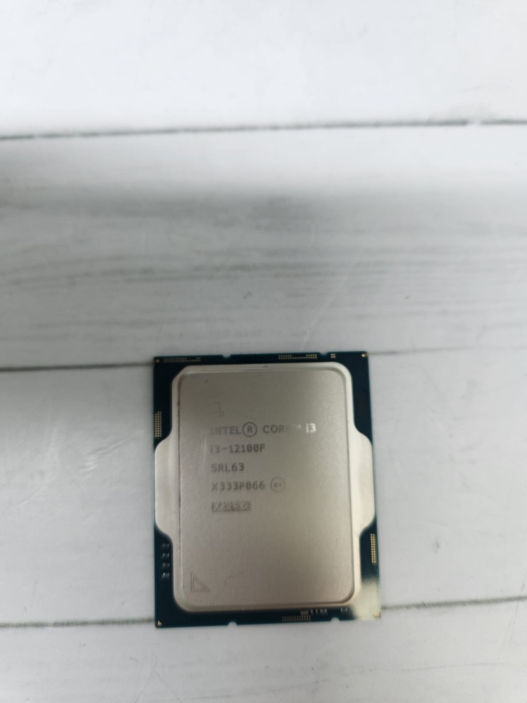Процессор Intel core  i3-12100f