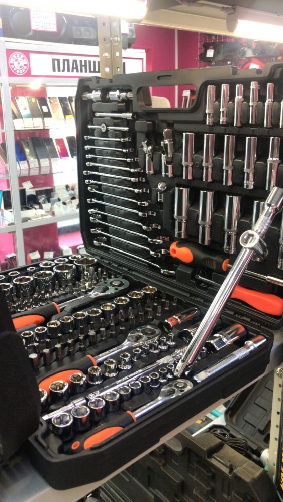 /Набор инструментов 151 предмет