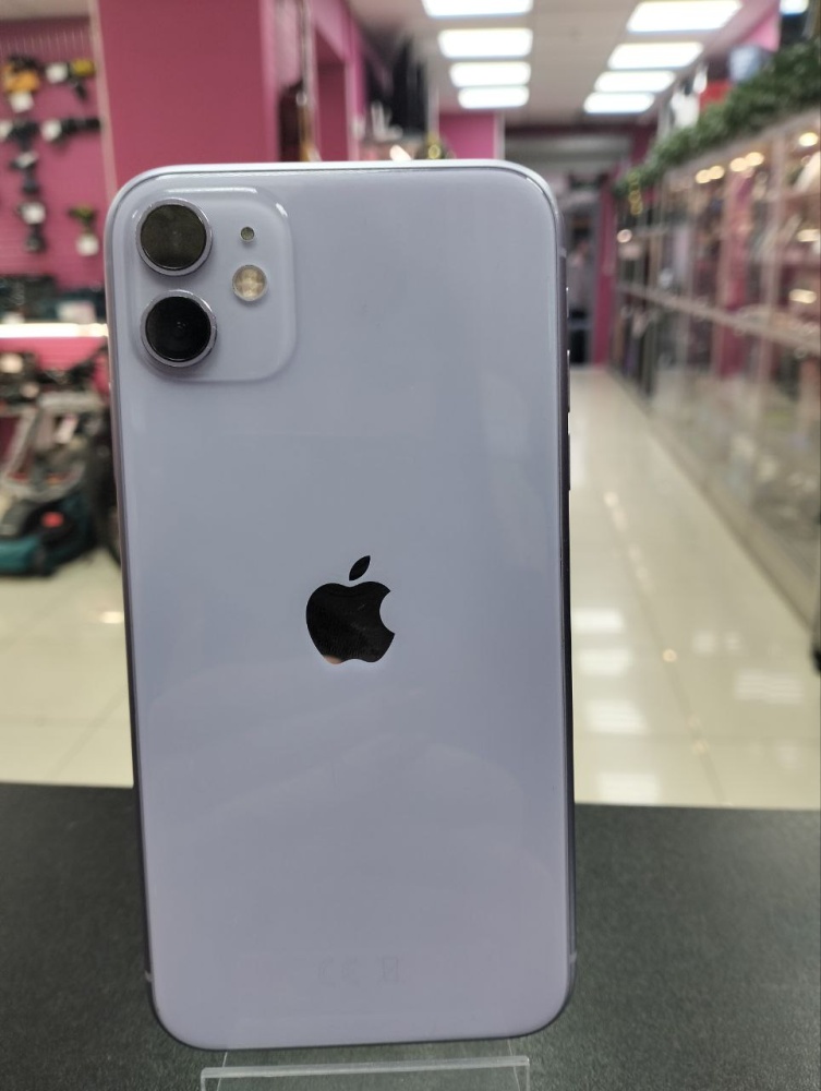 Смартфон iPhone 11, 64Gb.