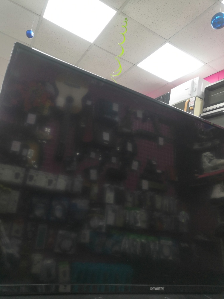 Телевизор Skyword 40е2