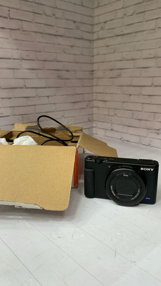 Фотоаппарат Sony ZV-1
