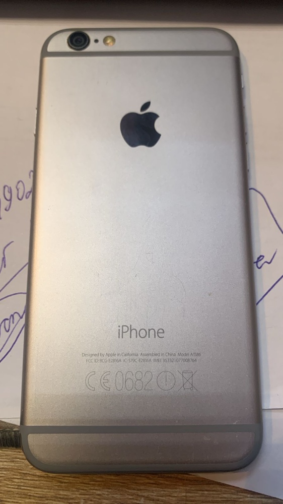 Смартфон iPhone 6  64гб