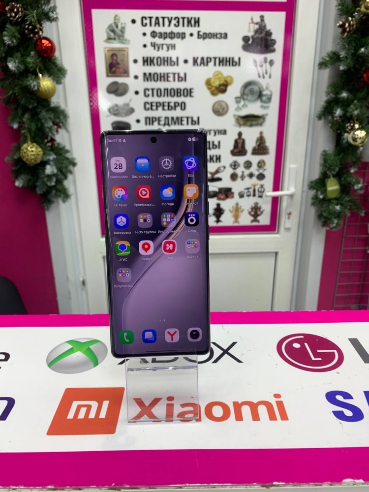 Мобильный телефон Tecno Camon 40Pro  8/256gb