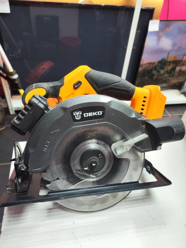 Циркулярная пила Deko DKCS20V