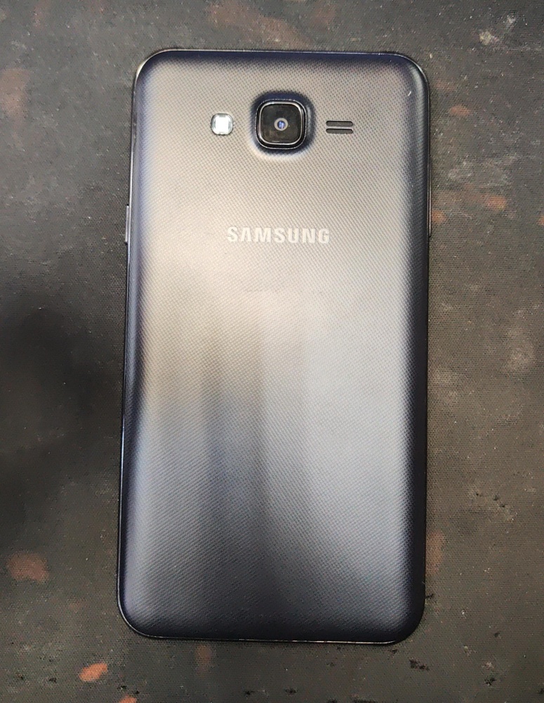 Смартфон Samsung J7 NEO (2/16)