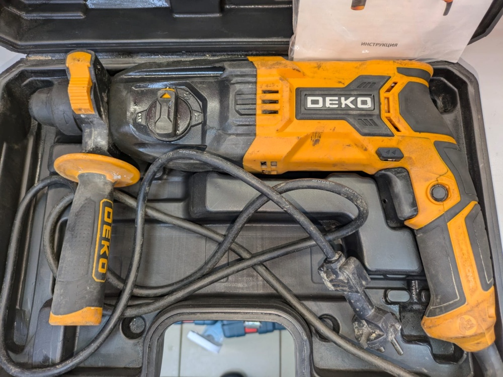 Перфоратор DEKO DKH950W