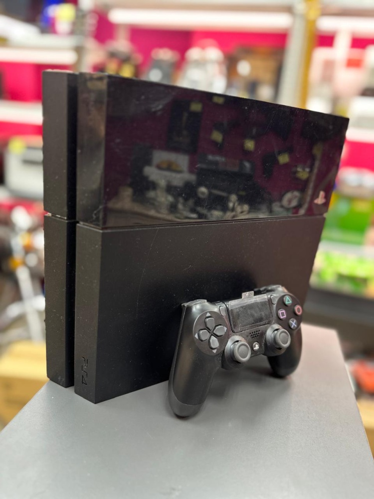 Игровая приставка Sony PlayStation 4 fat 500