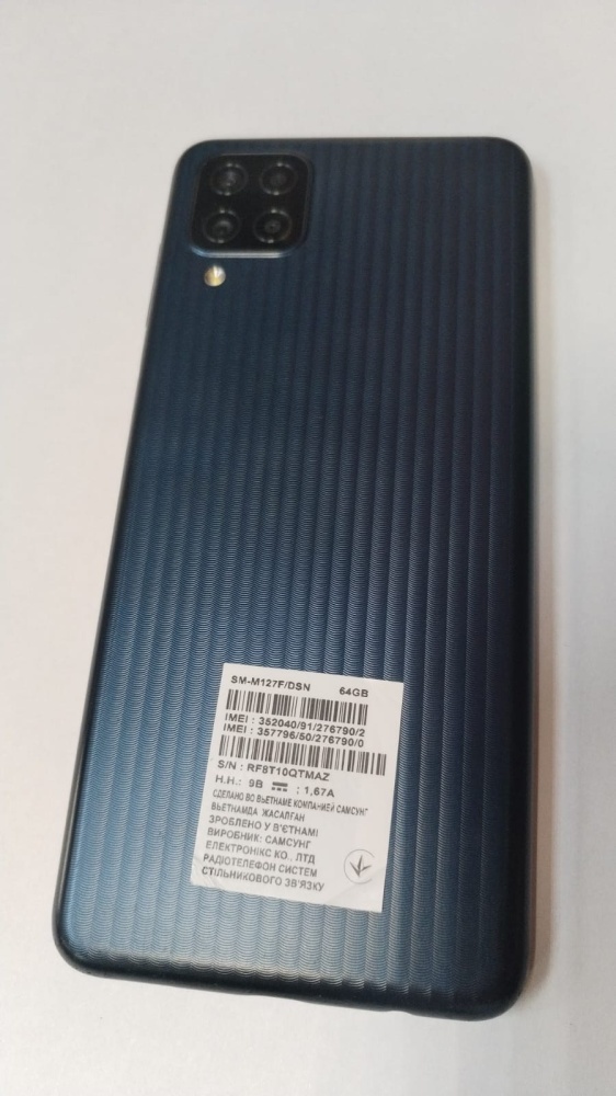 Смартфон Samsung  M12  64 гб
