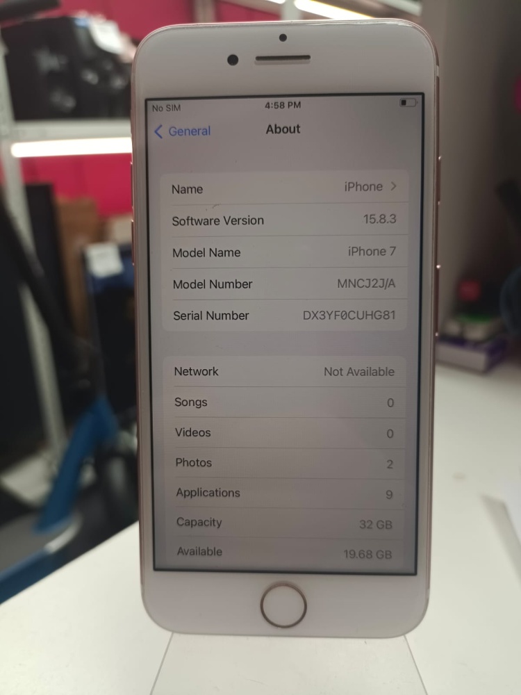 Смартфон iPhone 7 32Gb