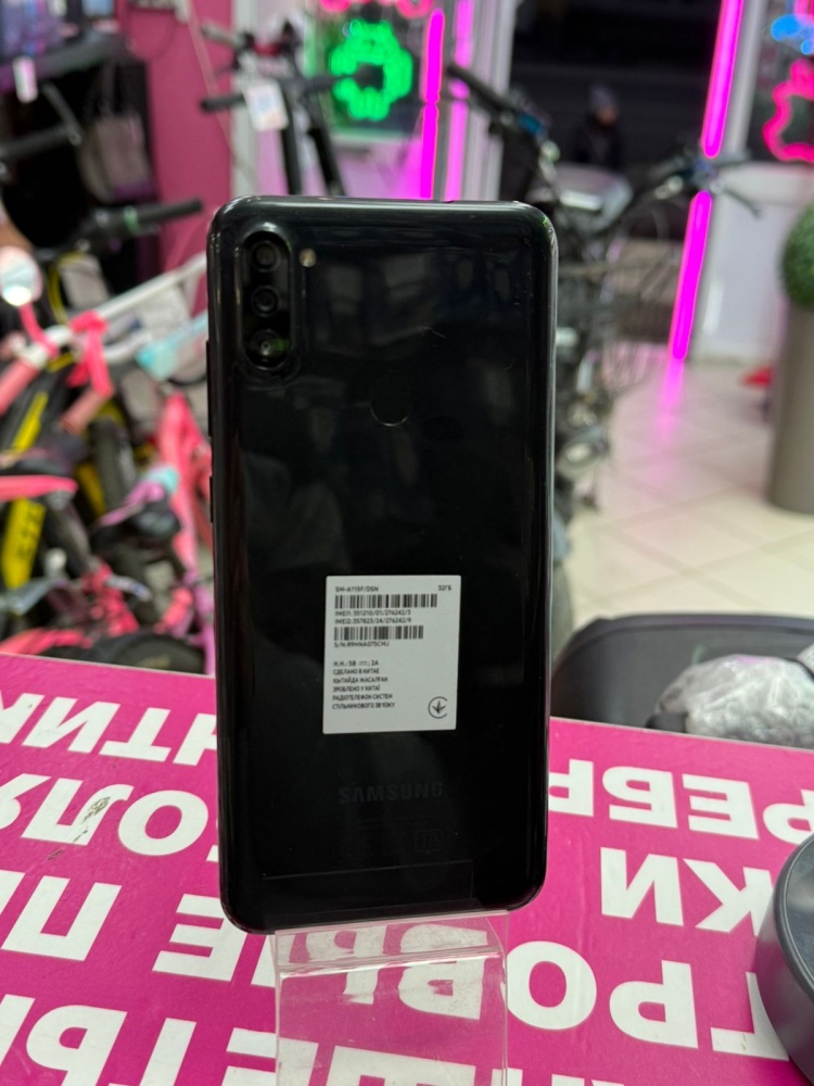 Смартфон Samsung A11 2/32
