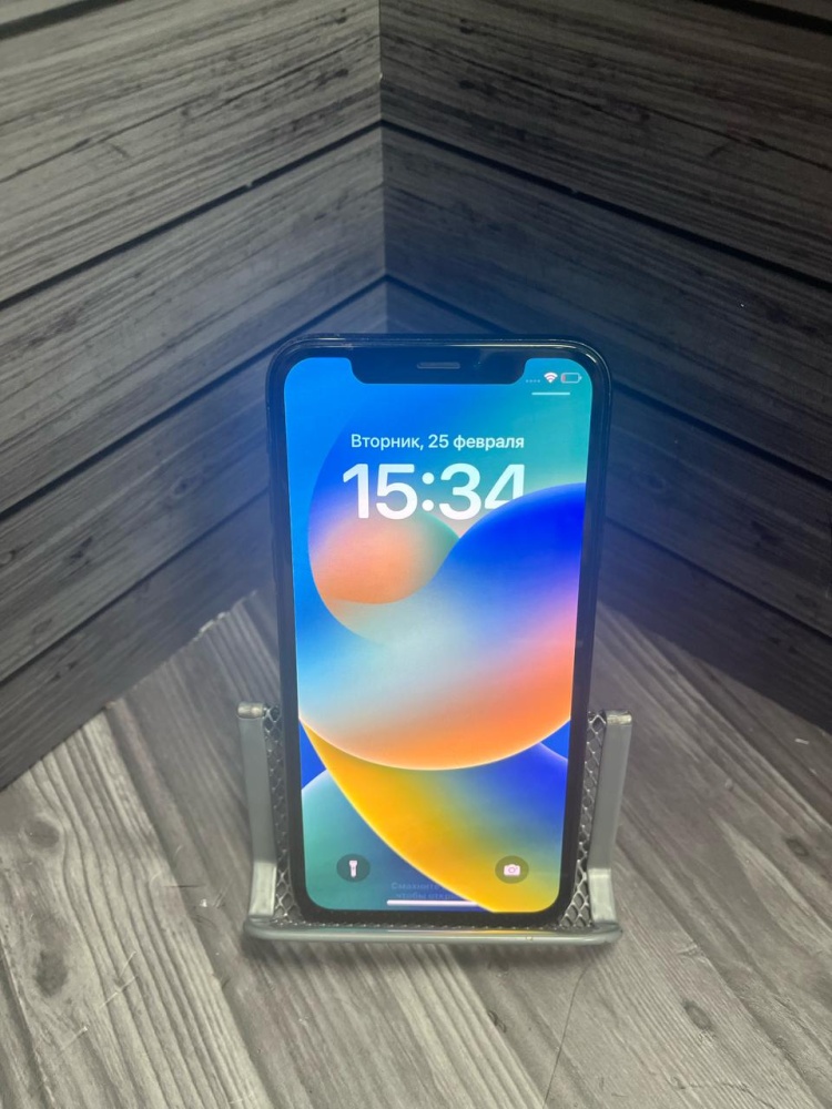 Смартфон iPhone X 64Gb