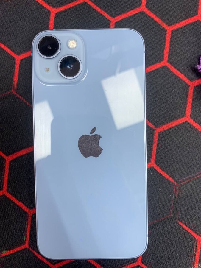 Смартфон iPhone 14 128гб