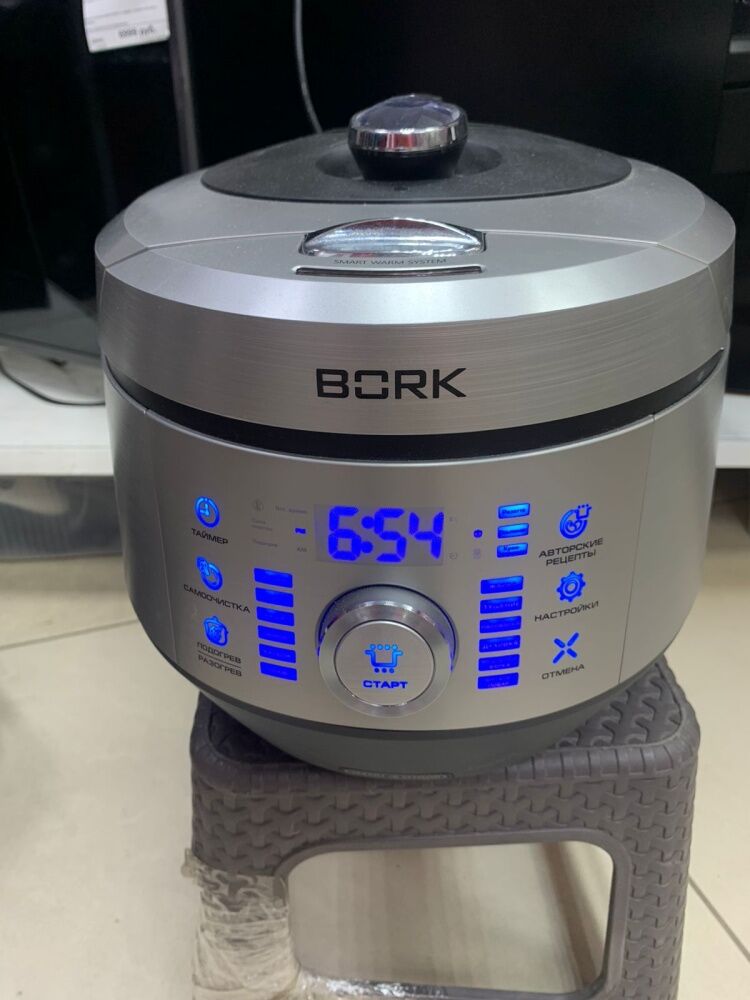 Мультиварка Bork U-800