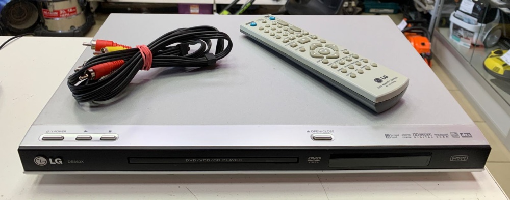 DVD-плеер LG DS563X