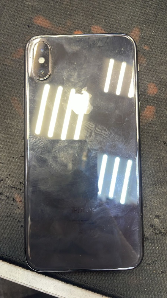 Смартфон iPhone X 64Gb 100%