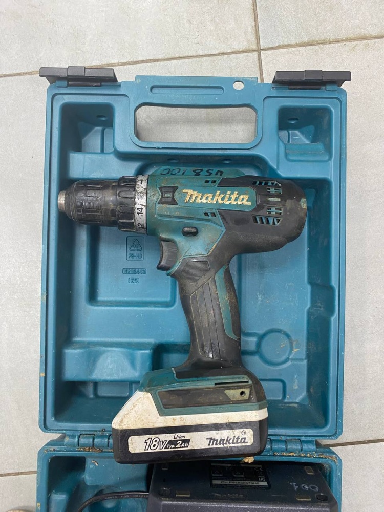 Шуруповерт  makita