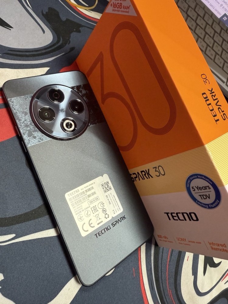 Смартфон Tecno Spark 30 8/256GB