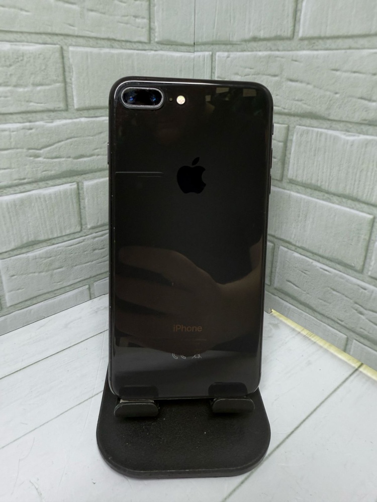 Смартфон iPhone 8+ 64 Gb