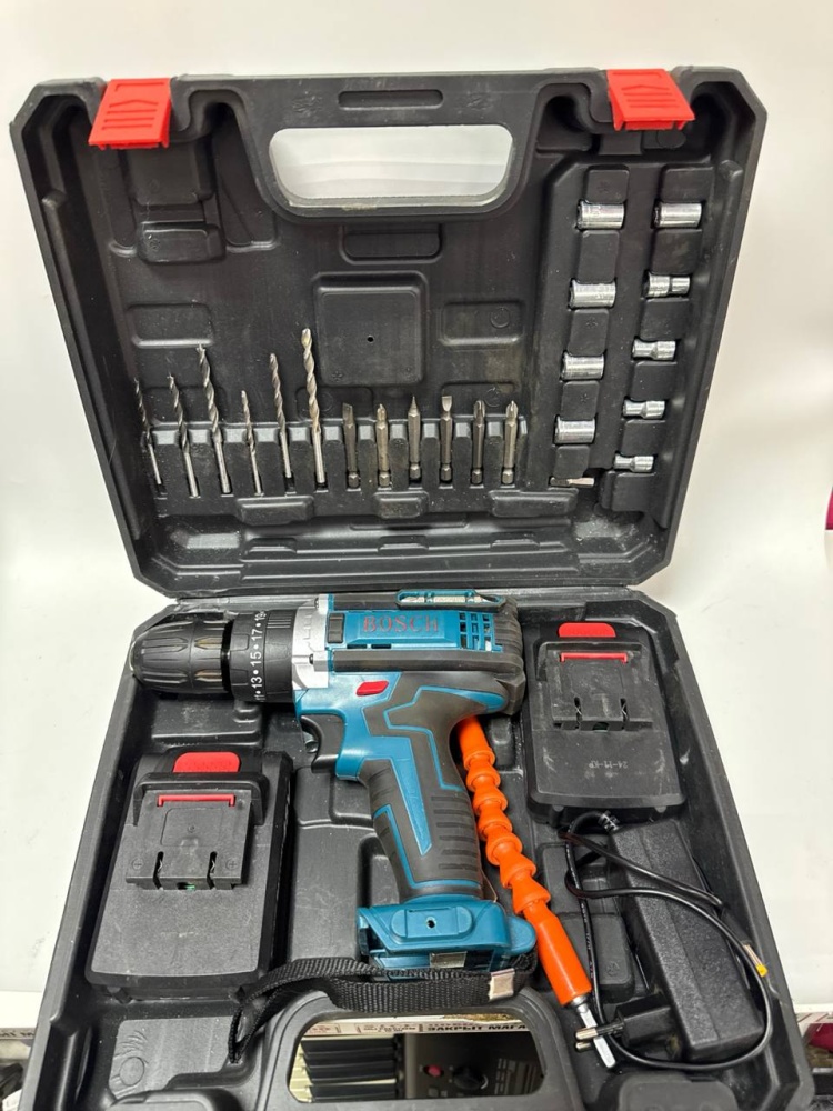 Шуруповерт BOSCH