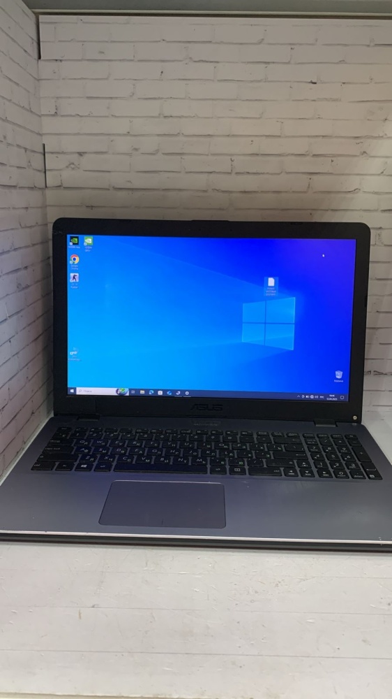 Ноутбук ASUS X542U 12/256, i3