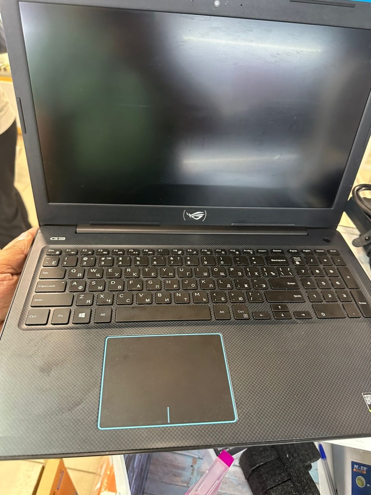 Ноутбук Dell Сore i5 ОЗУ 16 NVIDIA GEForse 1050