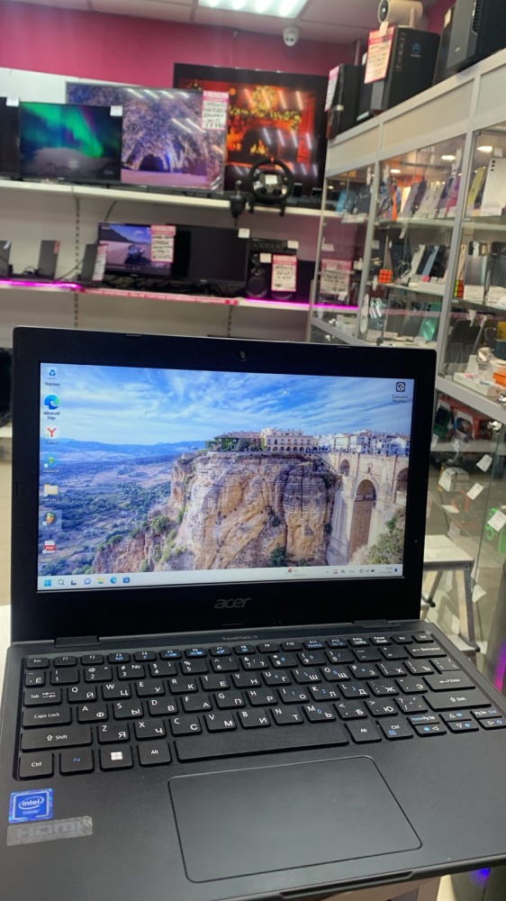 Ноутбук Acer Laptop-F4U2RJ82 travelMate B118-m 4gb