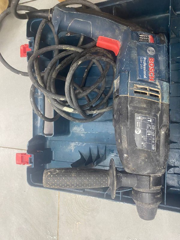 Перфоратор Bosch gbh240